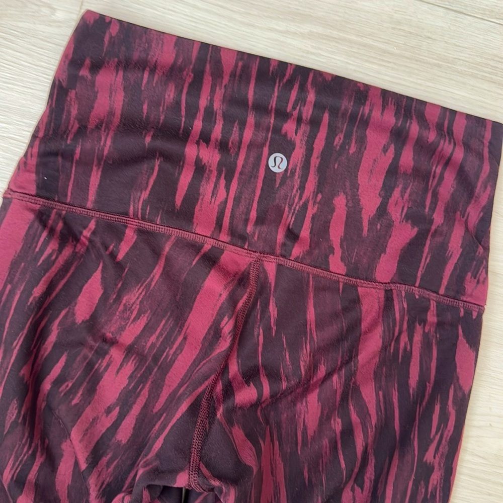 Lululemon Run Inspire Women's Yoga Athleisure Workout Gym Leggings 6 Red Black